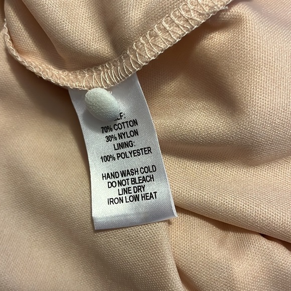 Lulus. Lace Dress Size XS Taupe underneath and Ivory Lace - Picture 12 of 13